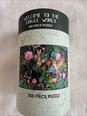 Welcome to the Jungle World 500-Piece Puzzle - Green Floral Jungle